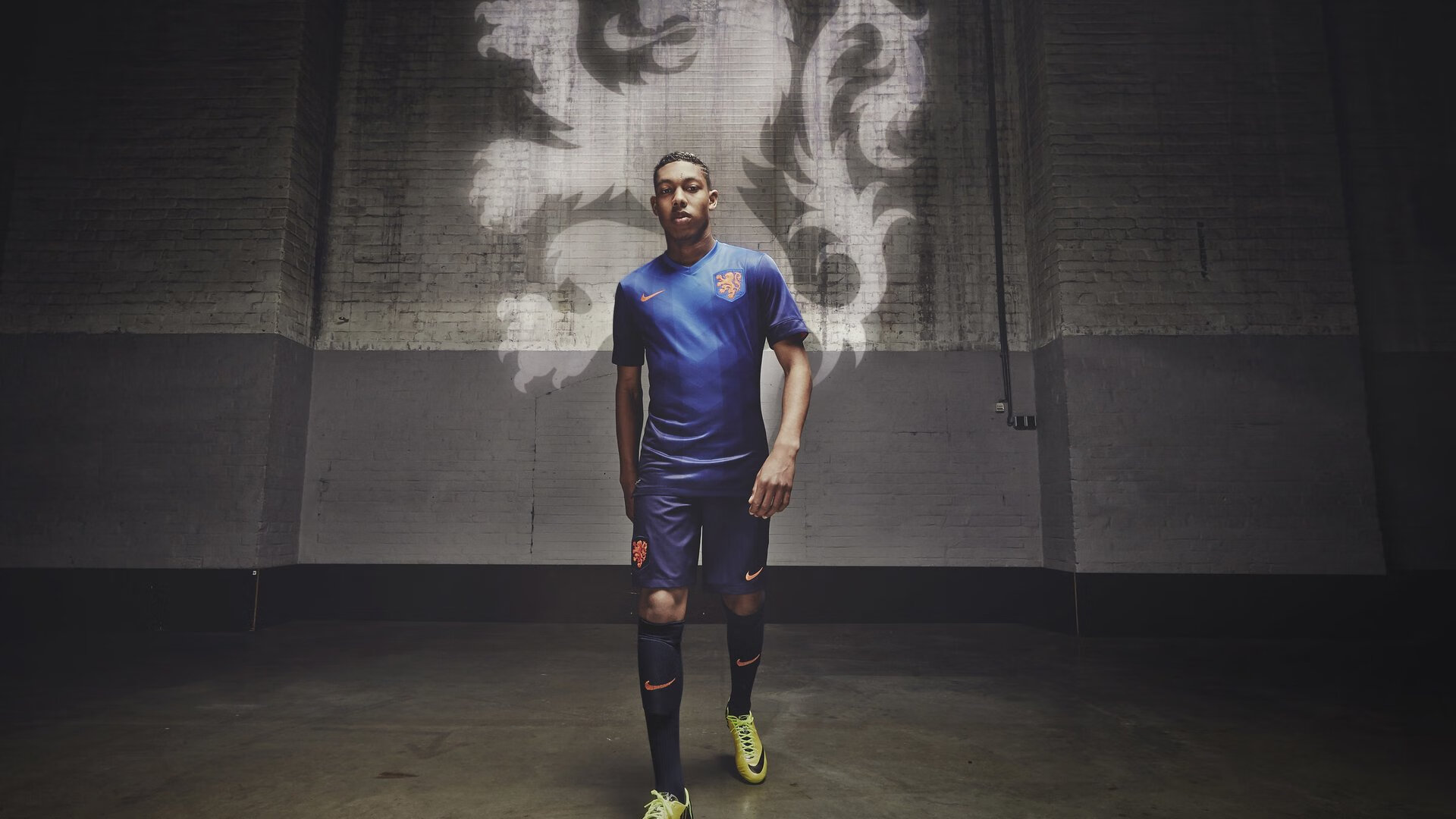 爱游戏下载-融合“足球+科技”新成果在行业集中亮相，引领行业新风尚，体教融合足球方案